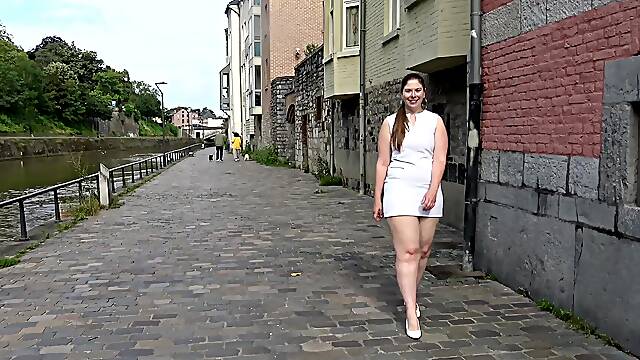 Alice a BBW gets her big ass fucked