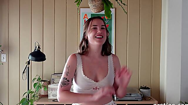 Ersties - Bubbly Summer jacks With Her Glass fuck stick In Her fave Room