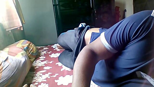 Displaying Real Indian Maid Cumriya