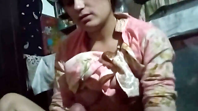 Pakistani Girl Shop Worker Cheating Sex with Owner on Charpayi