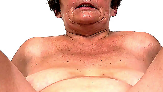 Old Granny Victoria Fucked Hard by a Big Cock