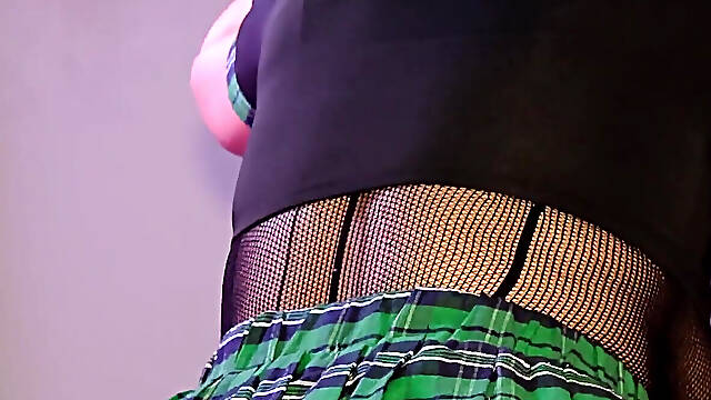 Kay Lee's Ass Cam! Her PAWG Ass While Sucking Dick!
